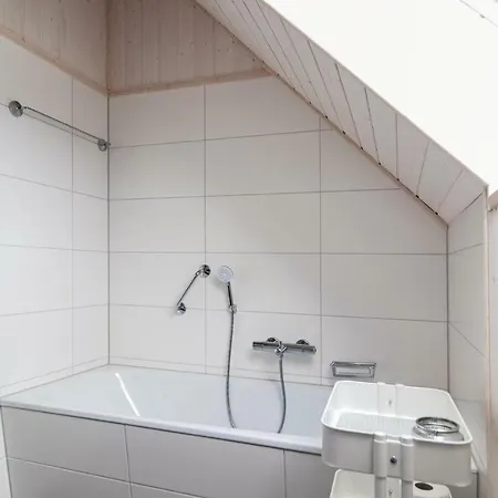 Dom wakacyjny 2 Bedroom Lovely In Ostseeresort